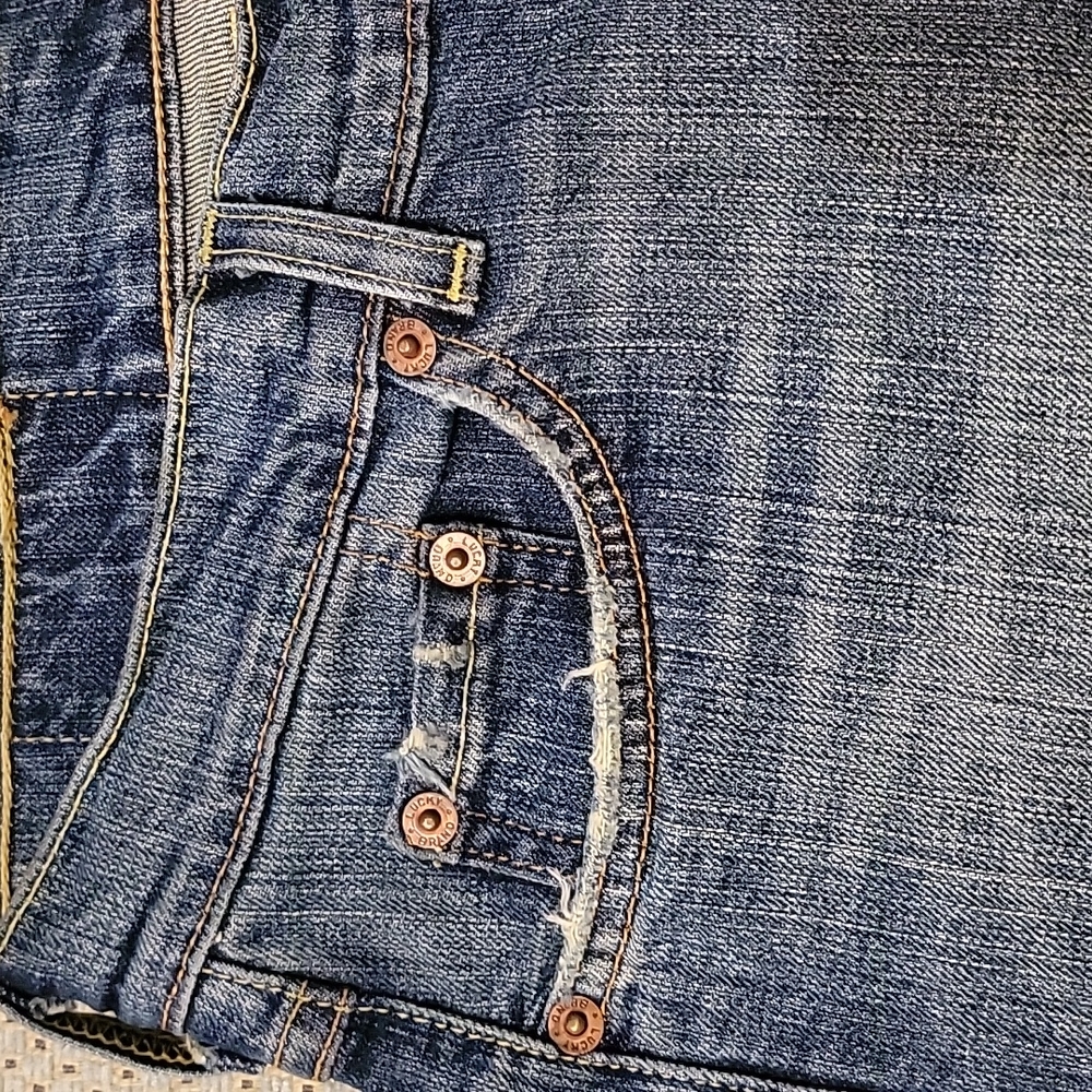 EUC Y2K LUCKY Brand Cut-off Jean Shorts  Size:4/27 - Picture 4 of 13